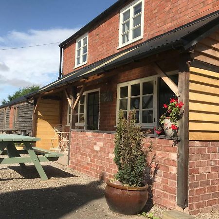 The Mill At Rose Villa Farm Hereford Exterior photo